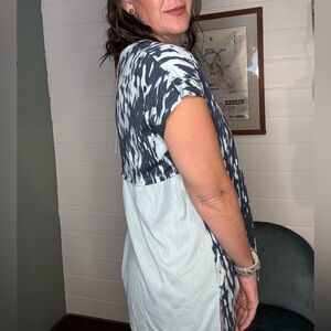 Lularoe GABBY V-NECK RIB MIX T size large from the Cozy Collection